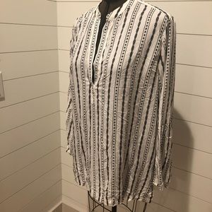 Loft White And Black Tunic size Large